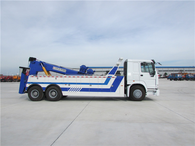 重汽后雙橋清障車（拖牽20噸）