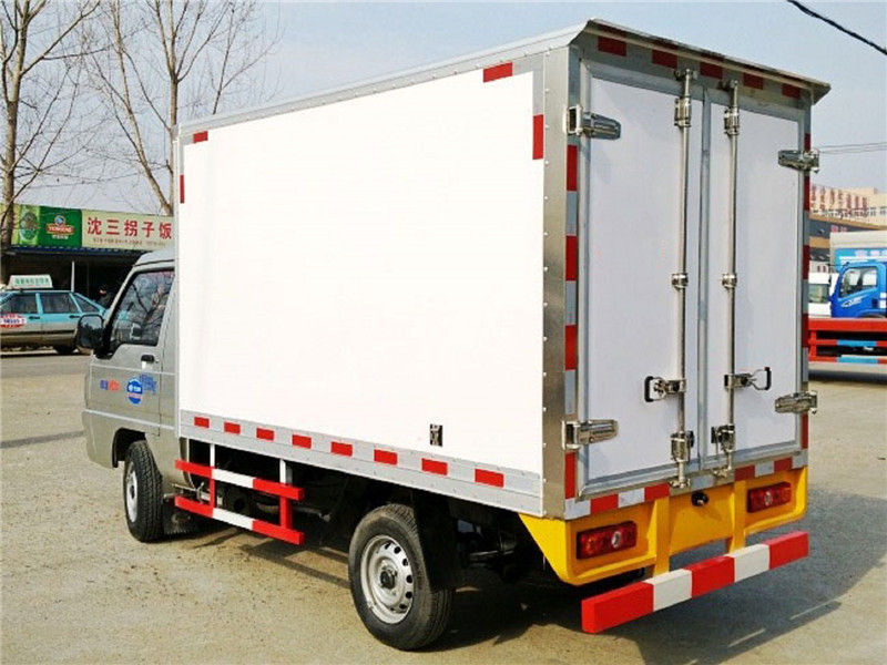 福田馭菱后單輪冷藏車（2.6米）