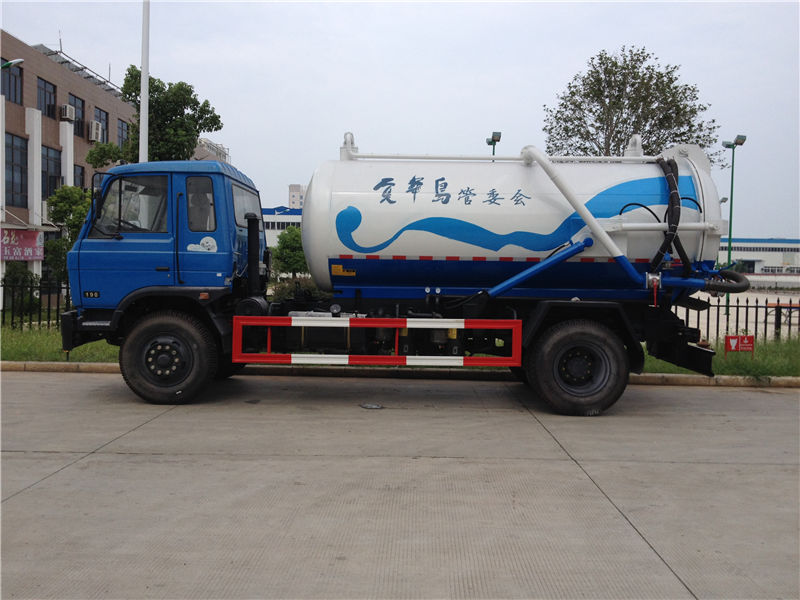 東風(fēng)145吸污車（8-10噸）