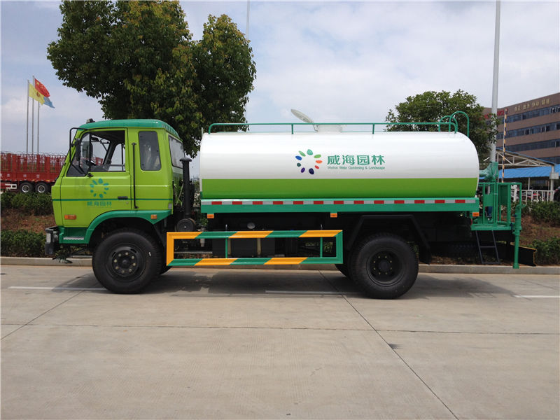 東風(fēng)灑水車(chē)（8-10噸）