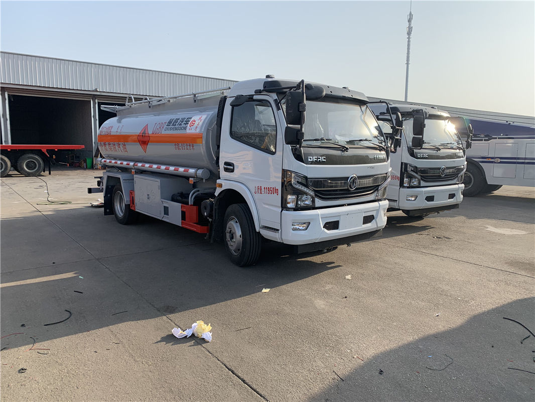 東風(fēng)凱普特8噸加油車(chē)（國(guó)六）